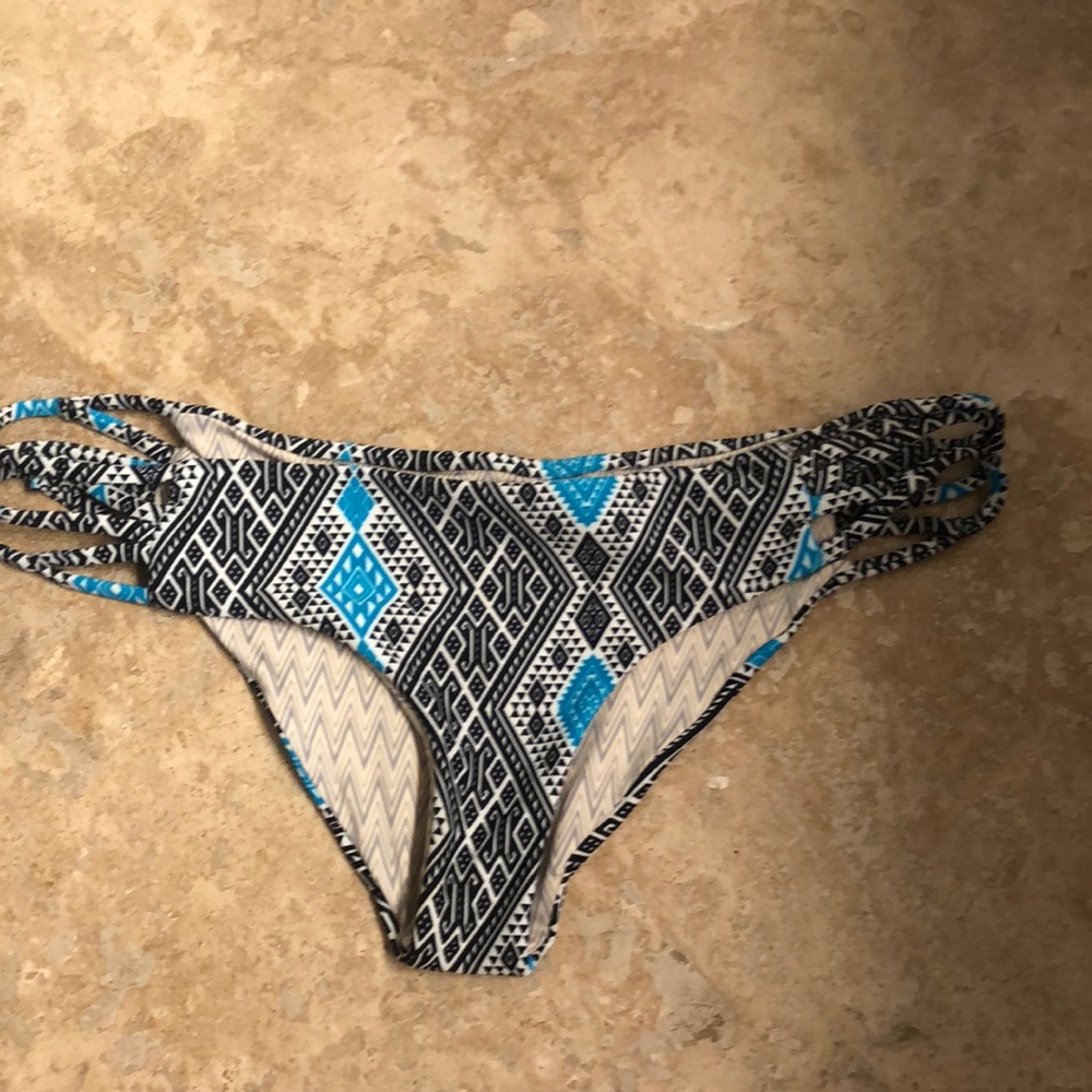 Acacia Thai Bottoms